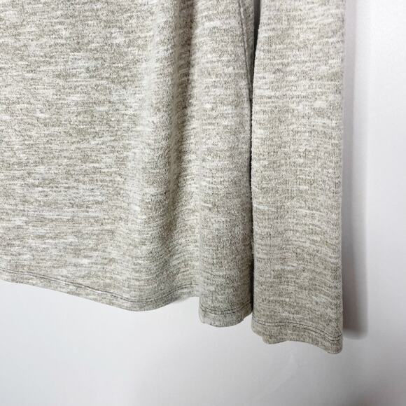 Hem & Thread Medium M Gray Heather Chevron Shoulder Patch Crew Neck Pullover - Picture 4 of 8